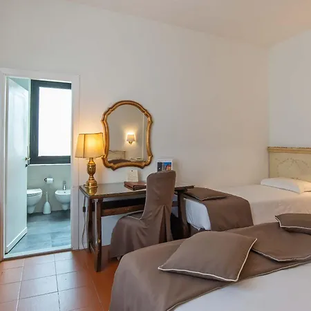 Machiavelli Palace Отель Флоренция