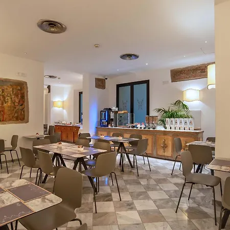 Отель Machiavelli Palace 3*