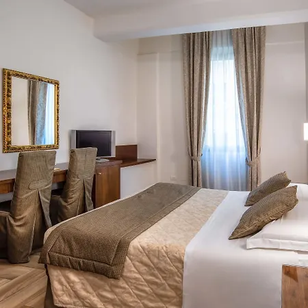 Machiavelli Palace Отель